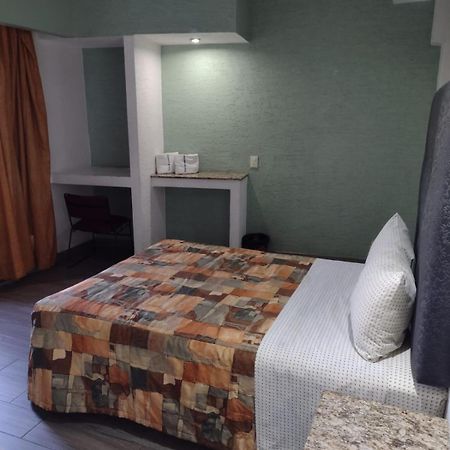 Hotel Metropolitan กัวดาลาฮารา ภายนอก รูปภาพ