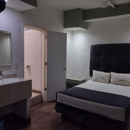 Hotel Metropolitan กัวดาลาฮารา ภายนอก รูปภาพ