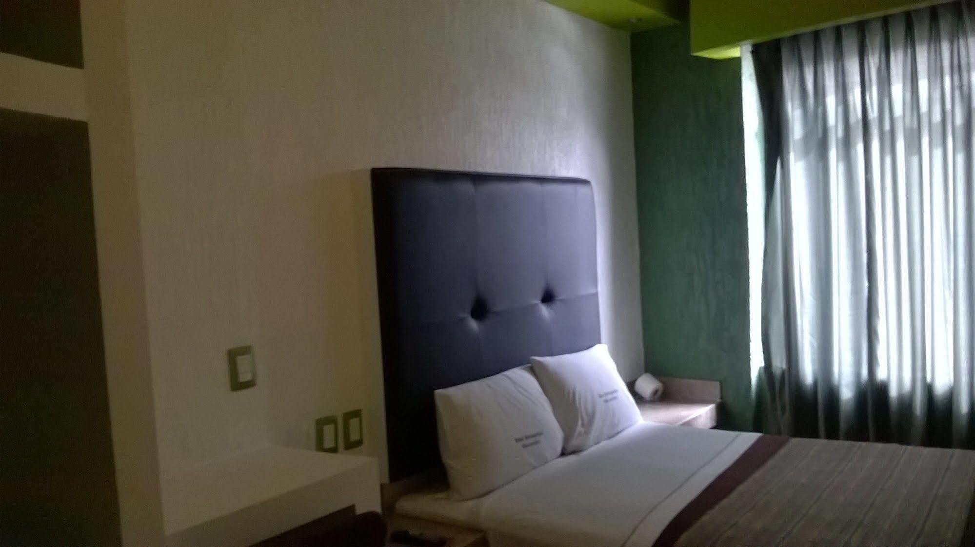 Hotel Metropolitan กัวดาลาฮารา ภายนอก รูปภาพ